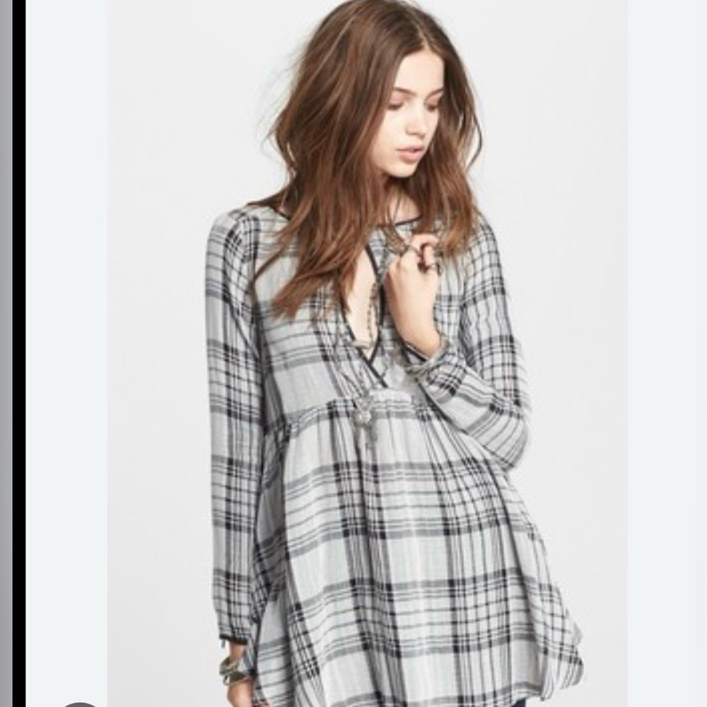 Free People F338T454 Black/Ivory Swing Me Baby Frayed Hem Keyhole Tunic $128